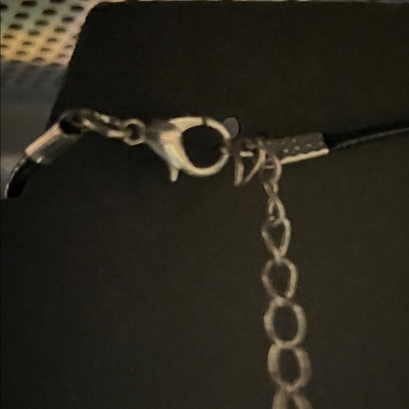 Hand Crafted Silver Claw Necklace - Picture 4 of 4